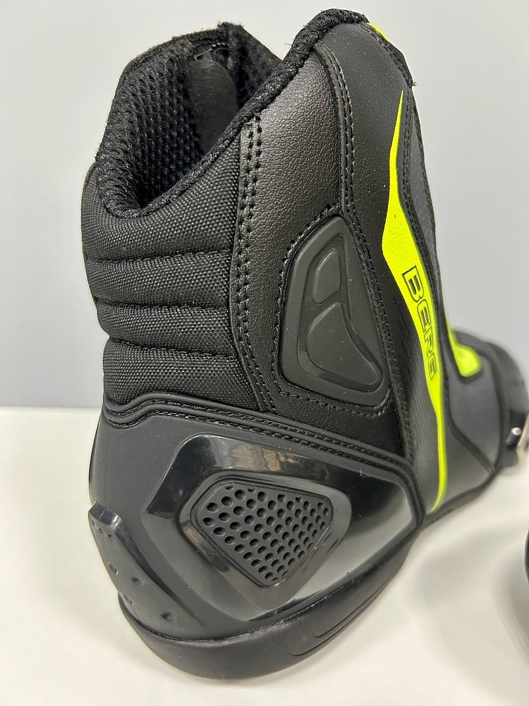 Мотоботы гоночные Berg Glam