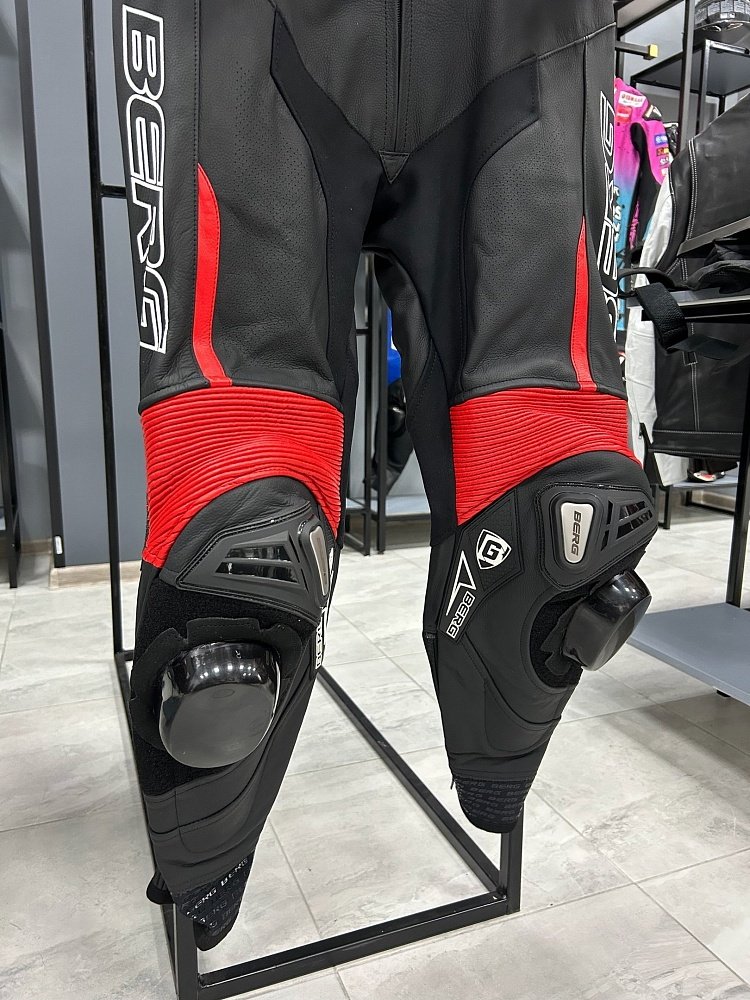 Мотокомбинезон Berg STR