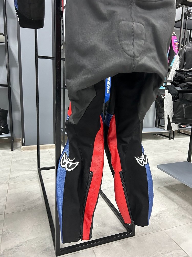 Мотокомбинезон Berik 3