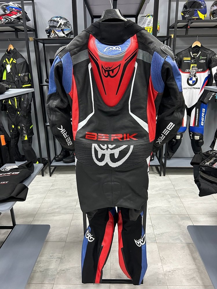 Мотокомбинезон Berik 3