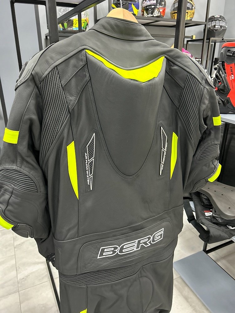 Мотокомбинезон Berg STR 2