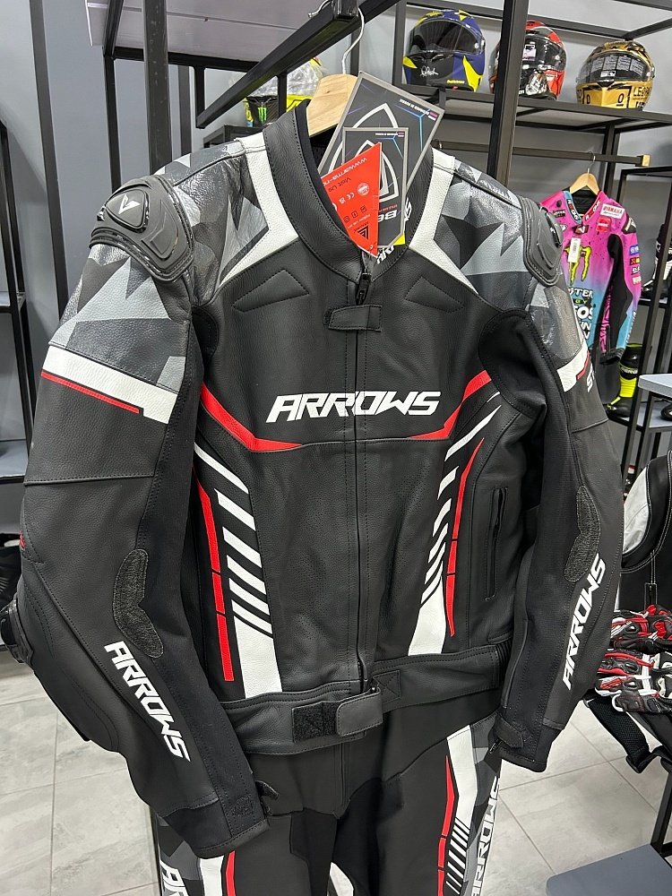 Мотокомбинезон Arrows 2
