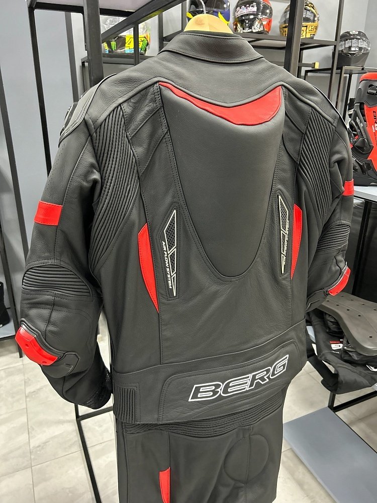 Мотокомбинезон Berg STR