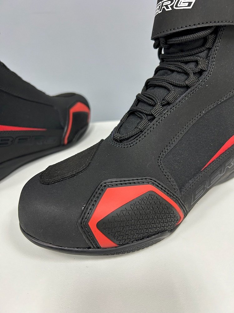 Мотоботы гоночные Berg Prix