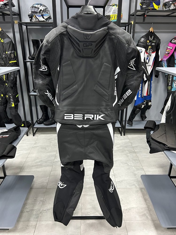 Мотокомбинезон Berik